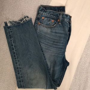 Wedgie Fit Straight Jeans